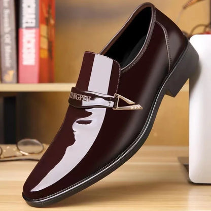 2025 Leather Shoes for Men Patent Leather Mens Casual Oxford Shoes Moccasin Glitter Male Footwear Designer Business Casual Shoes