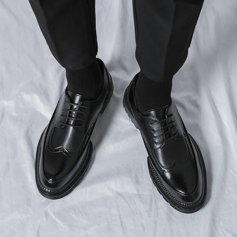 New Leather Shoes for Young Men British Brock Formal Business Increase Casual Black Wedding Groom Lace-Up Men's Shoes