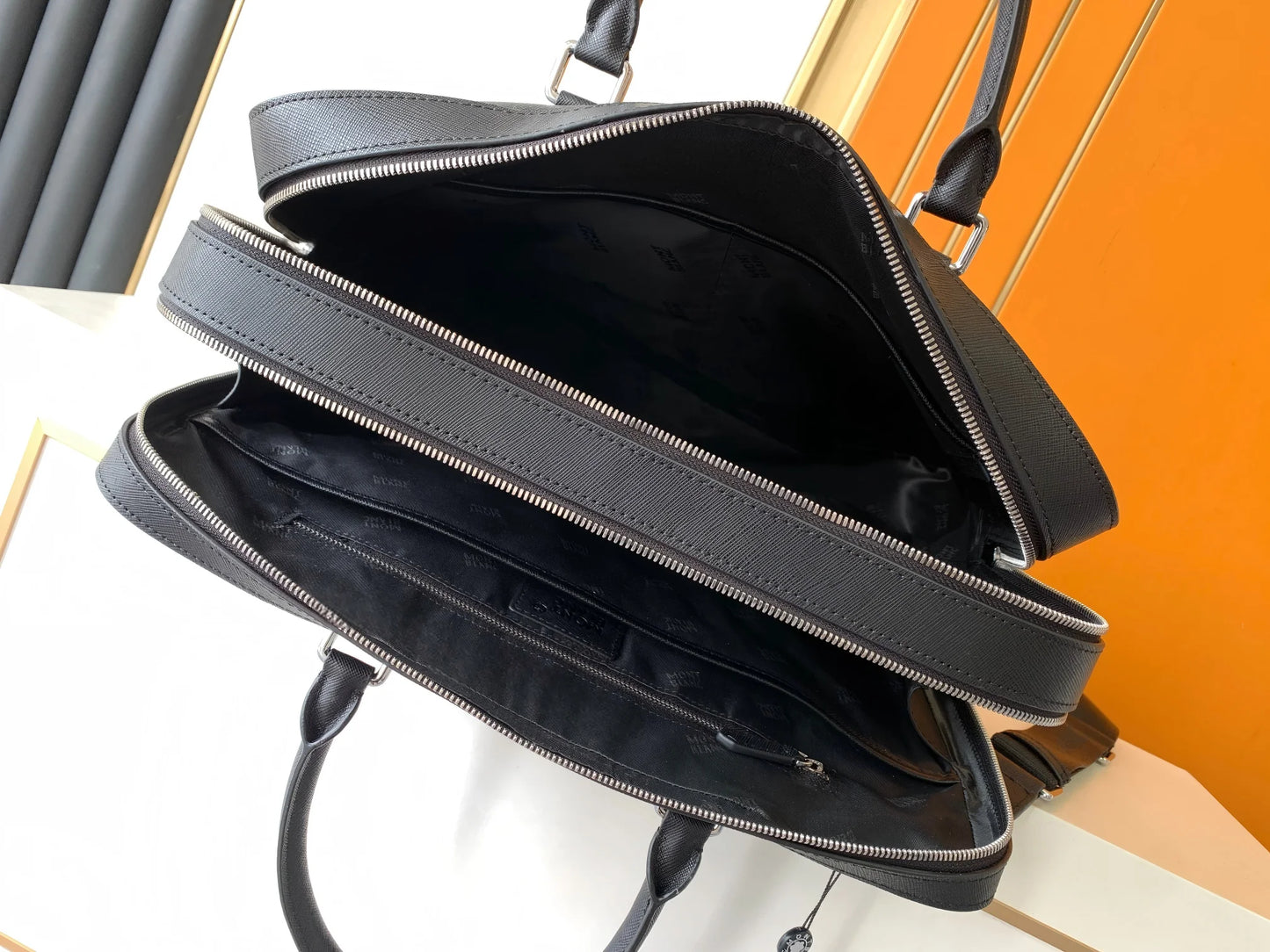 Bag  Premium Genuine Leather Briefcase for Men, New Fashion Business Casual Handbag & Laptop Bag