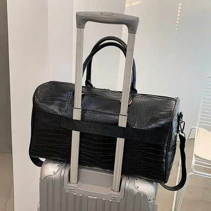 2023 New pu Leather Travel Bags Luxury Men Large Capacity Portable Alligator Shoulder Bag Men's Handbags Vintage Travel Duffle
