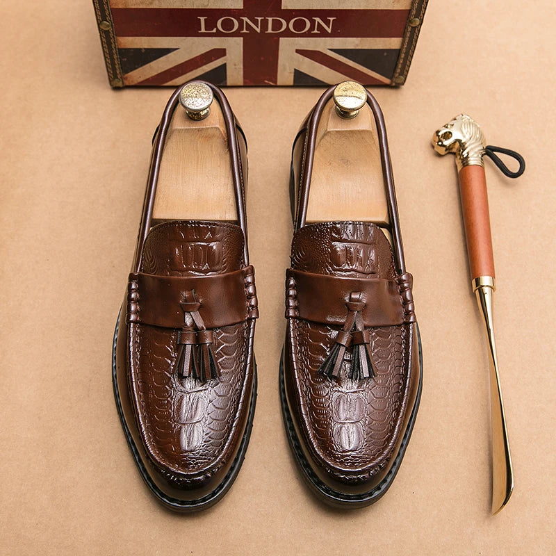 Wedding Leather Shoes For Men Slip On Loafers Tassels Leather Men’s Dress Shoes Business Male British Style Formal Shoes Good