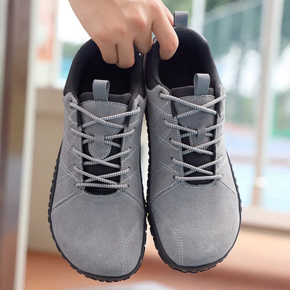 High Quality Leather Sports Shoe Wide Footed Men's Sports  Classic Flat Shoes Outdoor Anti Slip Men's Skateboarding Shoes 2026