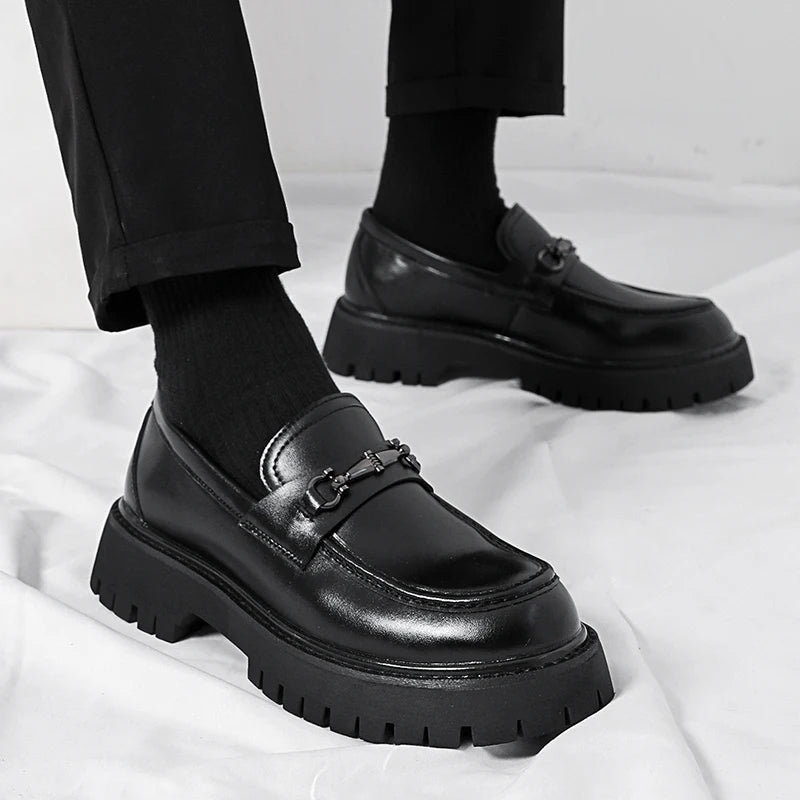 High Quality Designer Shoes British Business Leather Shoes for Men Fashion Loafers Men Solid Color Luxury Platform Shoes for Men