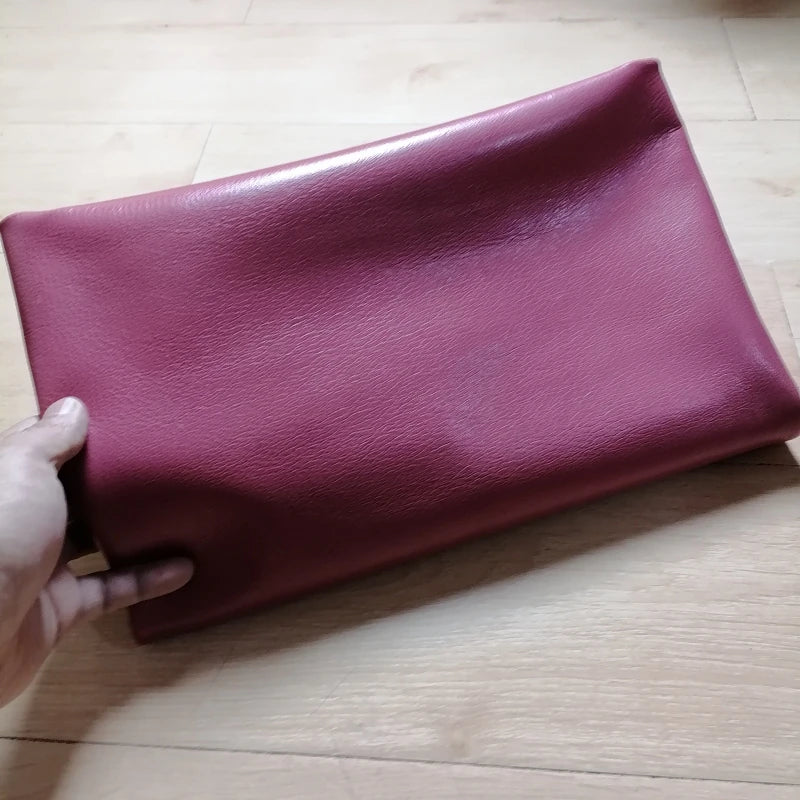 1.1/1.2mm Deep Pink Vegetable-Tanned Sheepskin. Top-Grain Leather. Genuine Leather Fabric. DIY For Bags By Hand. Whole Sheepskin